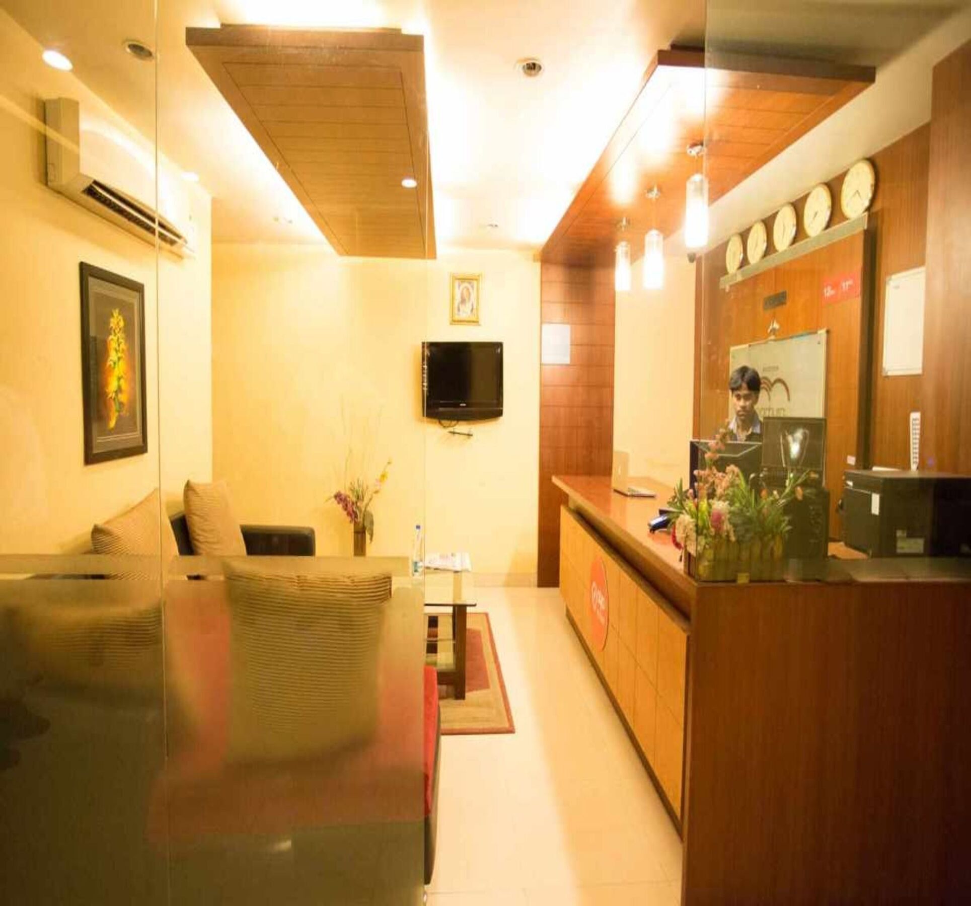 Hotel Sri Madhura Inn Хидерабад Екстериор снимка